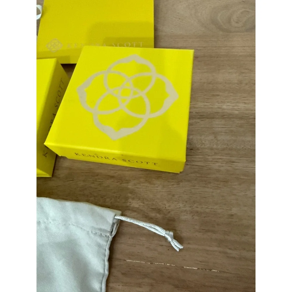 Kendra Scott Jewelry Packaging Set 3 Boxes 1 Pouch 1 Gift Bag Yellow White Logo